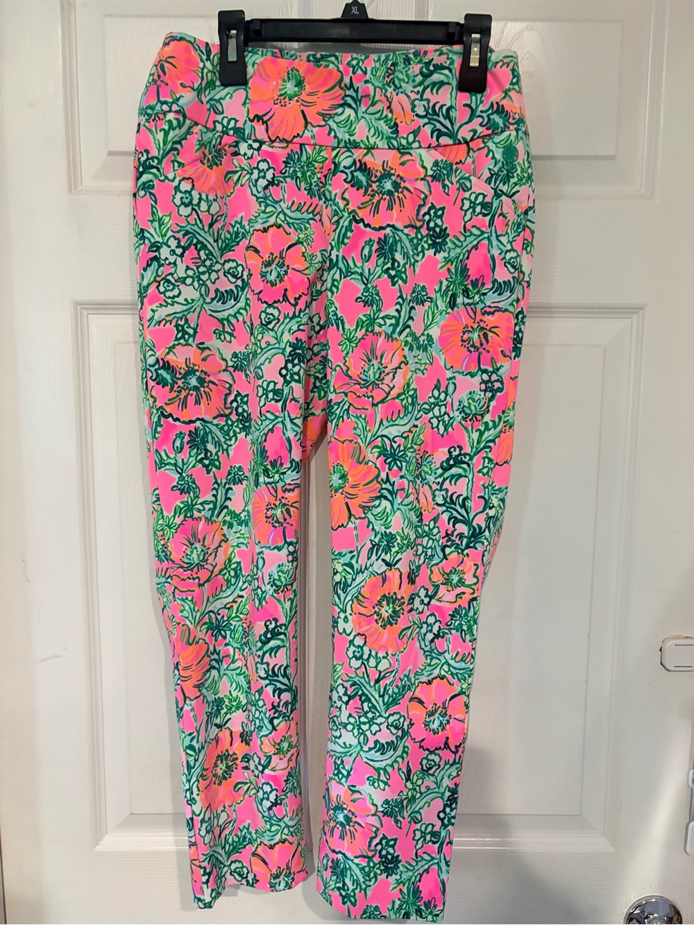 Lilly Pulitzer Bright Pink Floral Luxletic pants - size 2